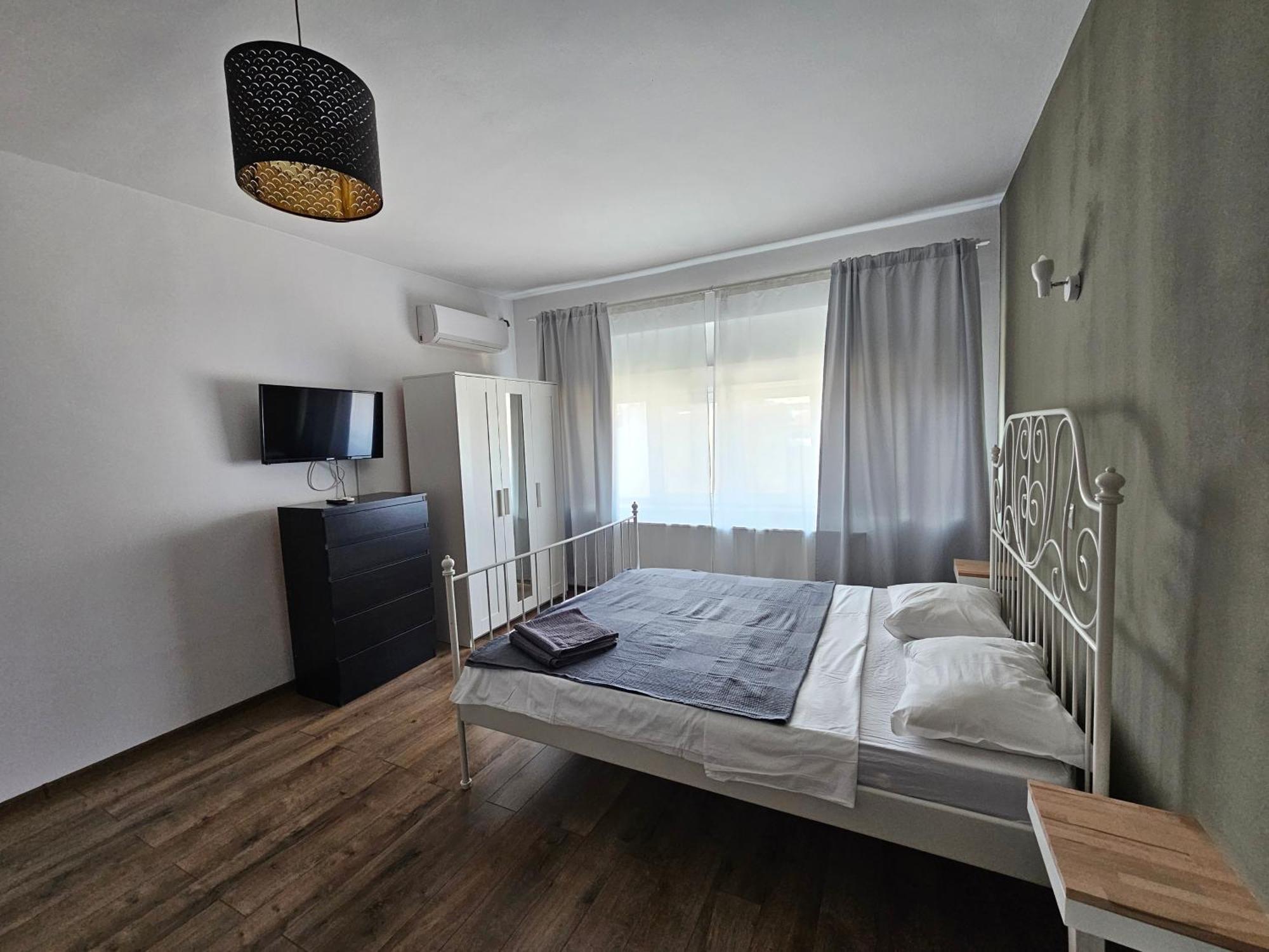 Color Apartments Old Town Center Бухарест Экстерьер фото